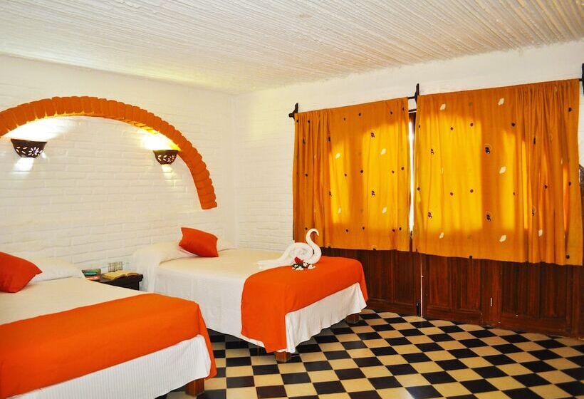 غرفة قياسية رباعية, Hacienda De Vallarta Centro