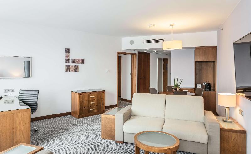 Люкс Кровать Кинг, Hilton Gdansk