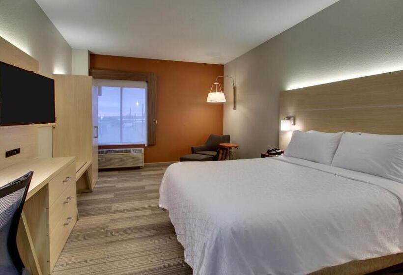 חדר סטנדרט עם מיטת קינג, Holiday Inn Express Hotel & Suites Cedar Rapids I 380 At 33rd Avenue, An Ihg