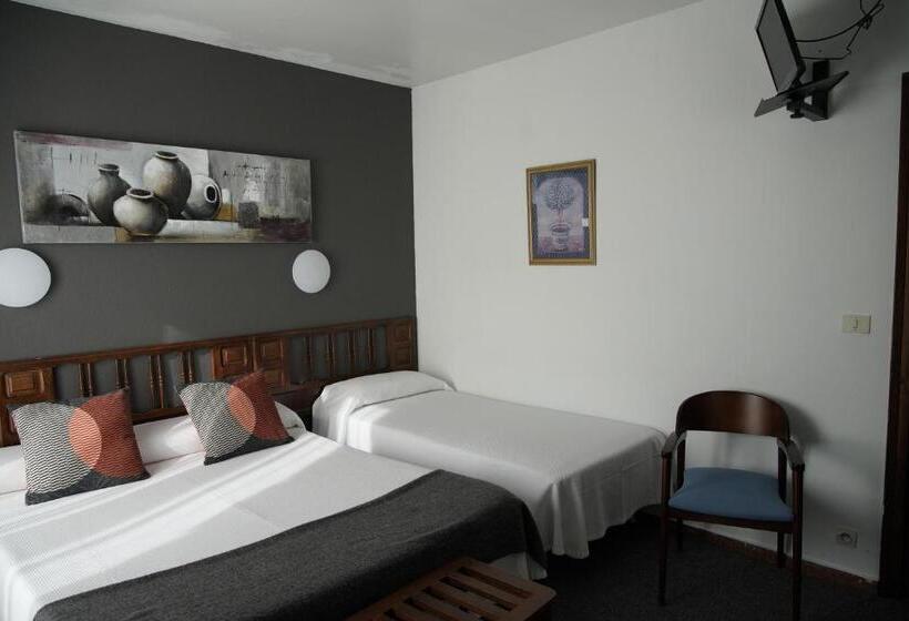 חדר סטנדרט לשלושה, La Burna Panoramic