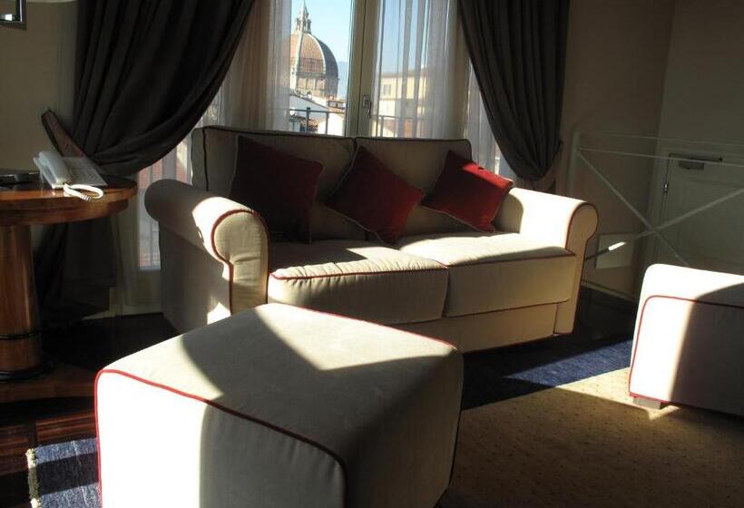 Suite with Terrace, Patria