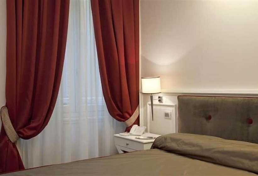 اتاق سوپریور, Patria