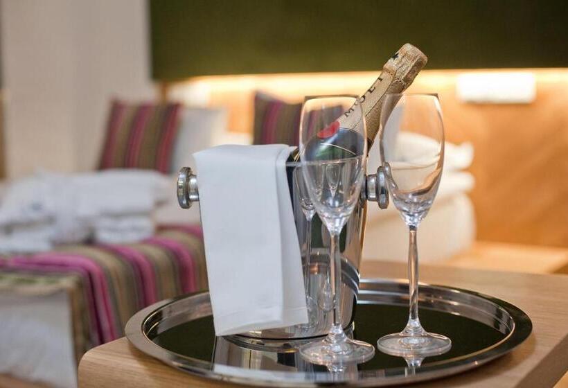 اتاق راحتی, Platinum Residence Boutique