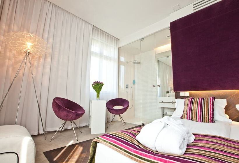 اتاق راحتی, Platinum Residence Boutique