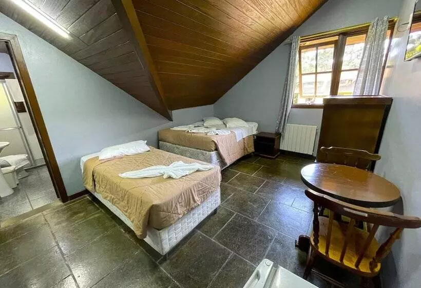 Standard Kolmen Hengen Huone, Pousada Bella Serra