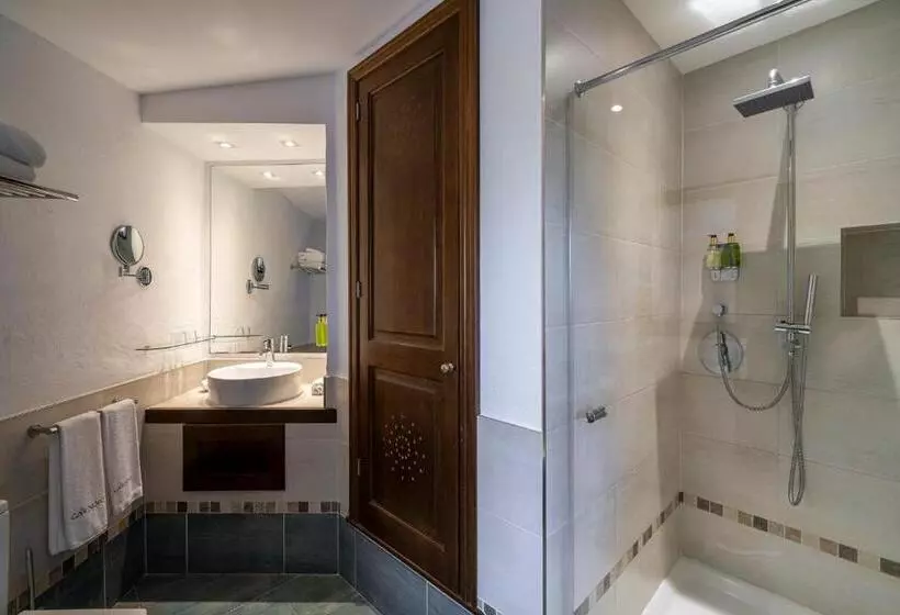 بانگلوی استاندارد, Ca S Xorc Luxury Retreat Adults Only