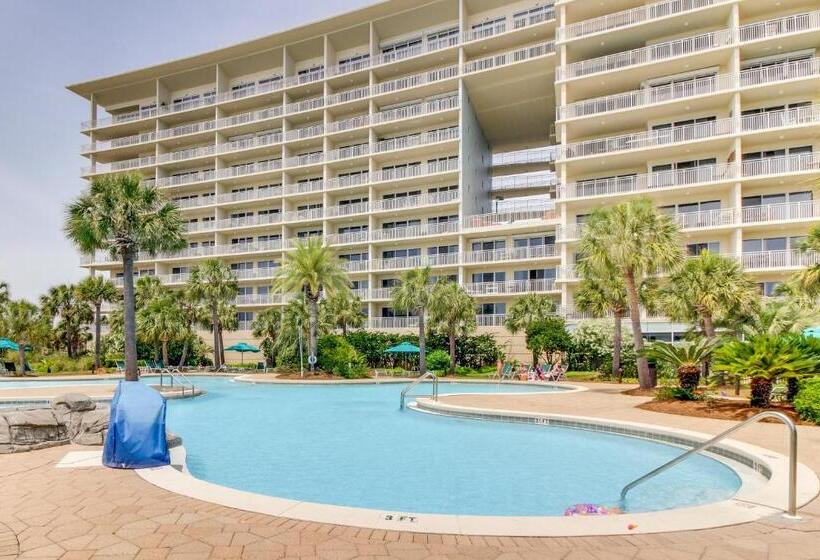 דירת חדר, Sterling Shores