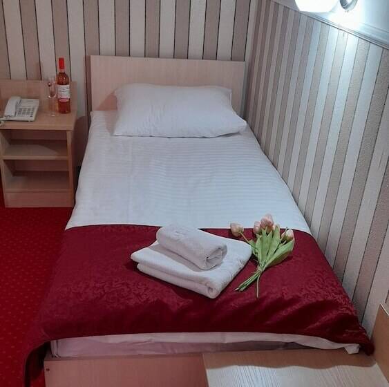 اتاق استاندارد یک نفره, Vojvodina