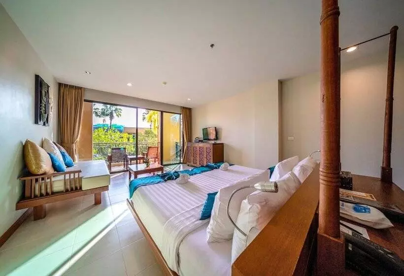 プールの見えるデラックスルーム, Rawai Palm Beach Resort   Sha Extra Plus