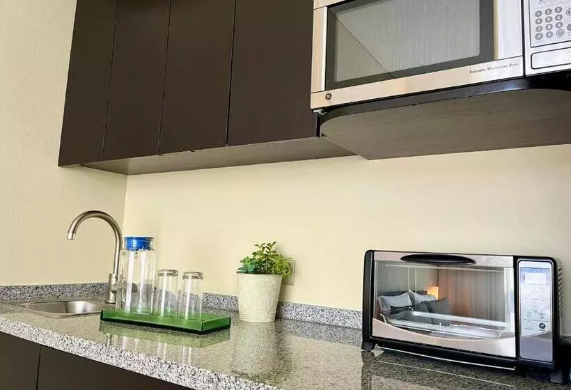 キングサイズベッドのデラックスルーム, Stadia Suites Mexico City Santa Fe
