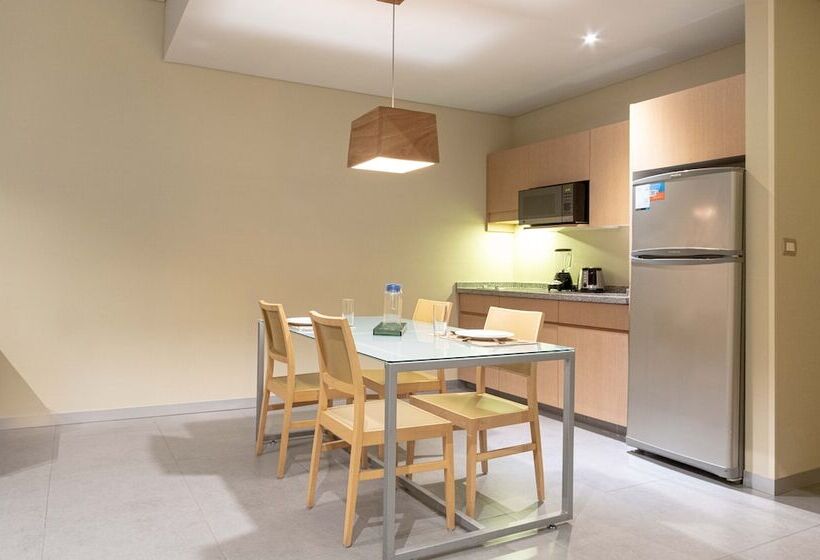 سوییت اجرایی, Stadia Suites Mexico City Santa Fe