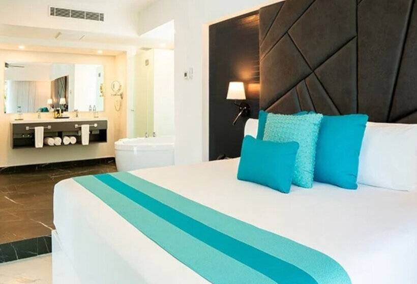 3 Schlafzimmer Suite, The Fives Beach Hotel & Residences - All Inclusive