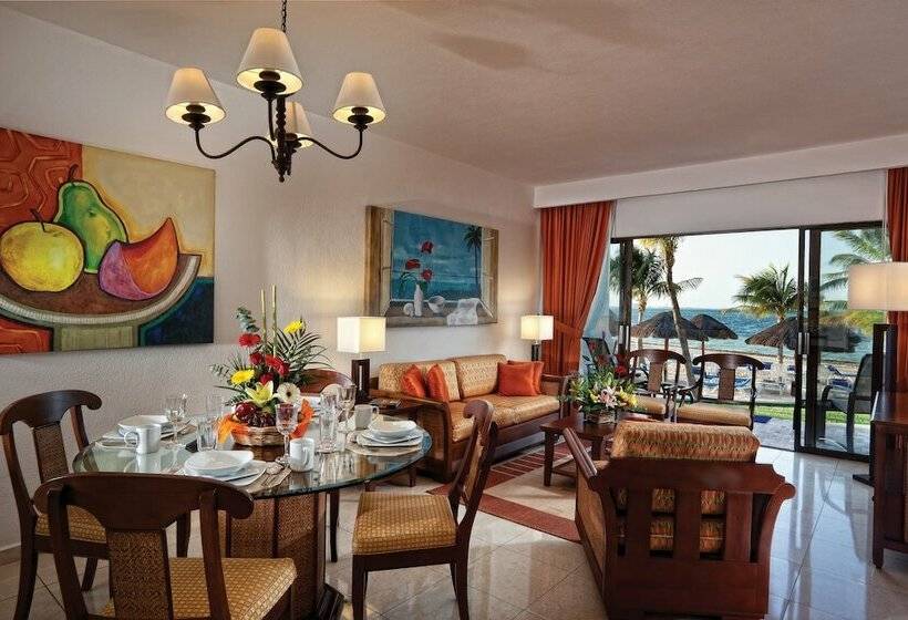 Vila 2 dormitoare, The Royal Cancun All Suites Resort