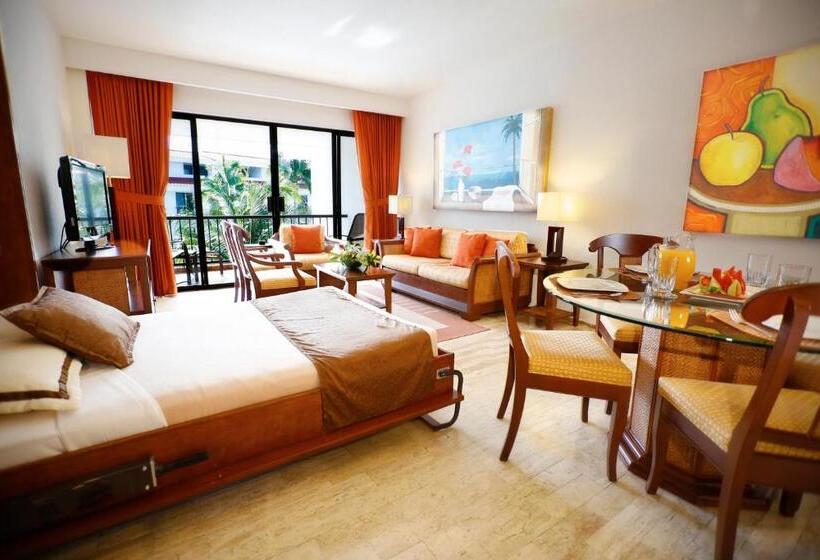 Suite 2 Dormitoare, The Royal Cancun All Suites Resort