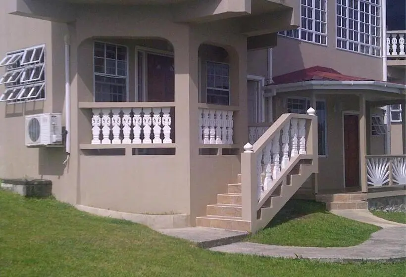 スタンダードスタジオ, Bayside Villa St. Lucia