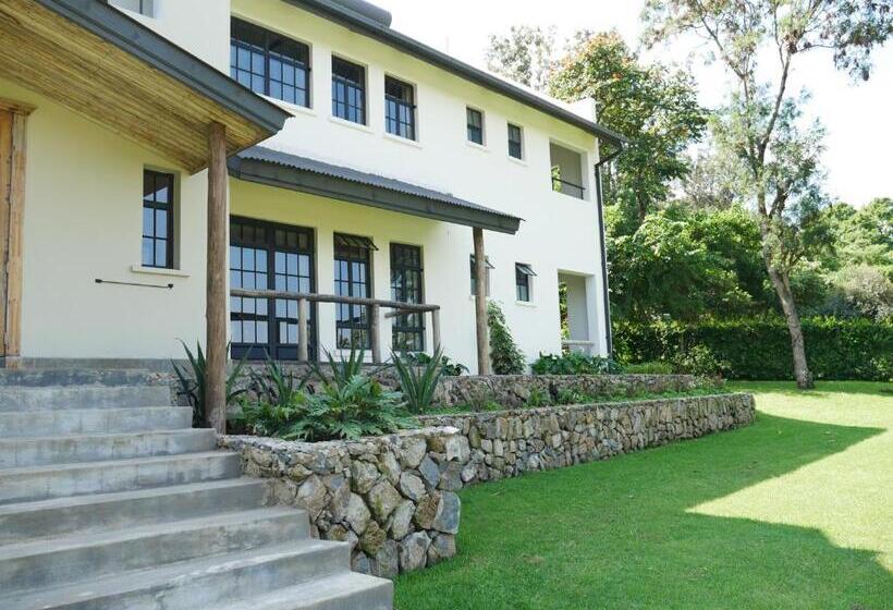 발코니 디럭스 룸, Arusha Villa Karamu Coffee Estate