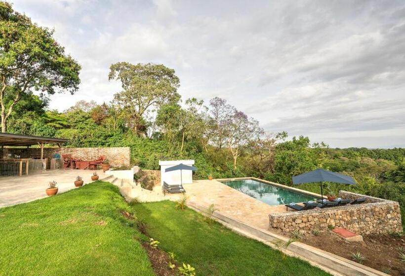 패밀리 스위트, Arusha Villa Karamu Coffee Estate