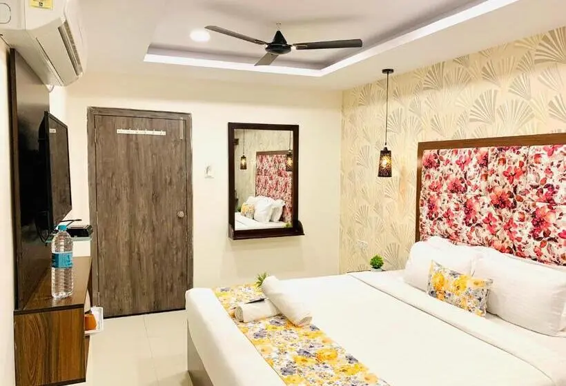 スーペリアールーム, Oak By Signature Airport Zone Hyderabad