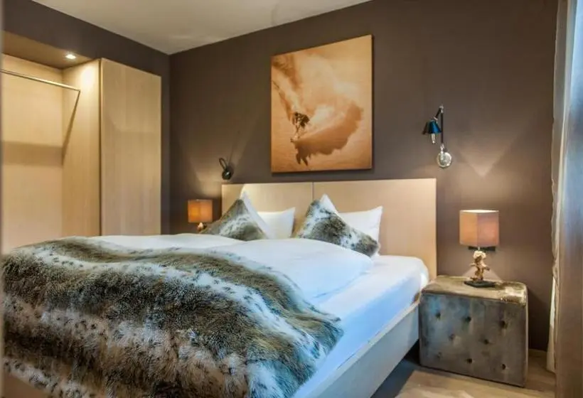 اتاق استاندارد چهار تخته, Arlsuites