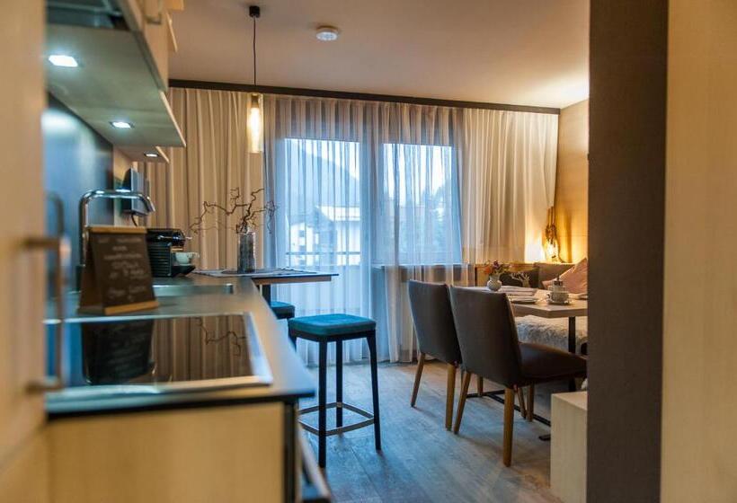 スタンダード4人部屋, Arlsuites