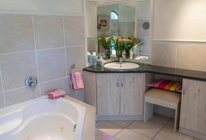 标准房带园景, Bollinger Guest House