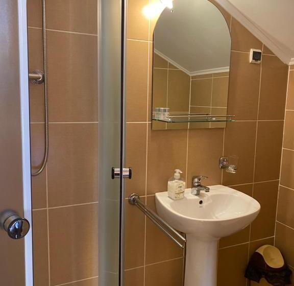 Casa 4 Quartos, Pensiunea Darma