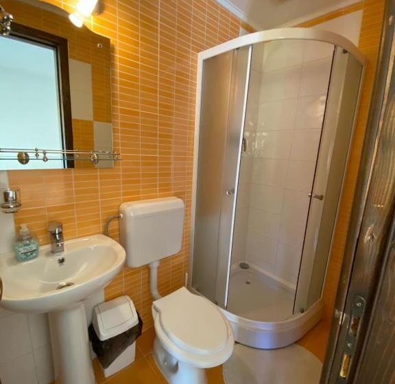 Casa 4 Quartos, Pensiunea Darma