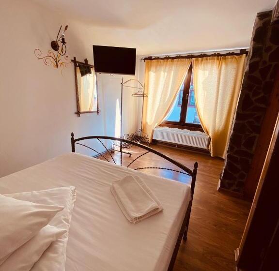 Casa 4 Quartos, Pensiunea Darma