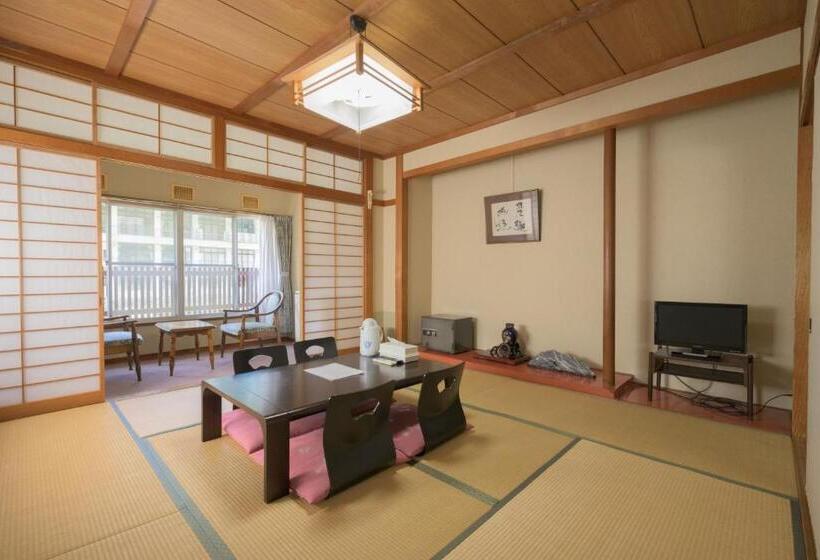 Четырехместный Номер Стандарт, Shibu Onsen Kadoya