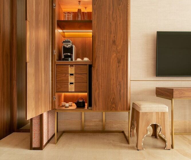 جناح جونيور, Shirvan Hotel City Yard Jeddah