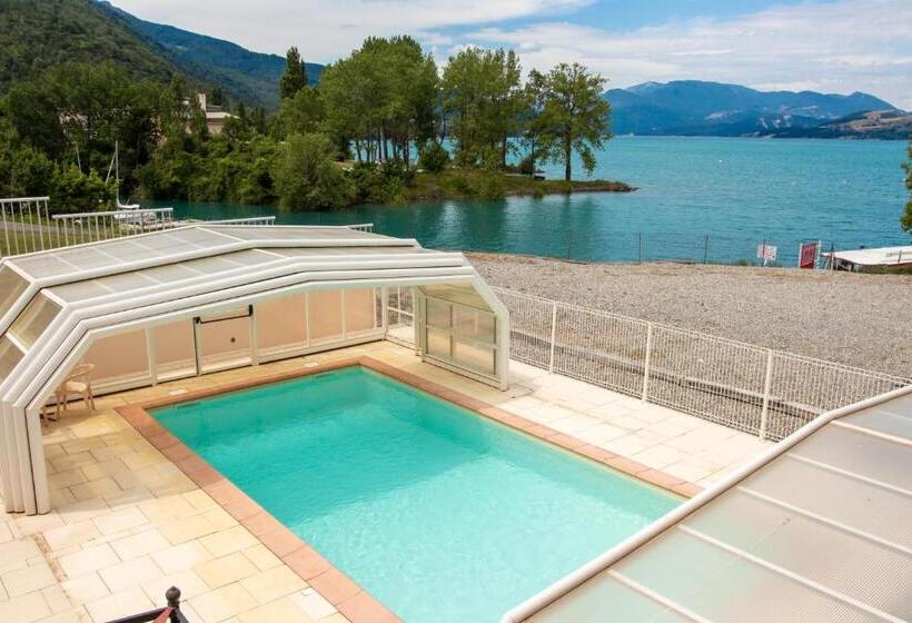 חדר סטנדרט לשלושה, Hôtel Les Flots Bleus