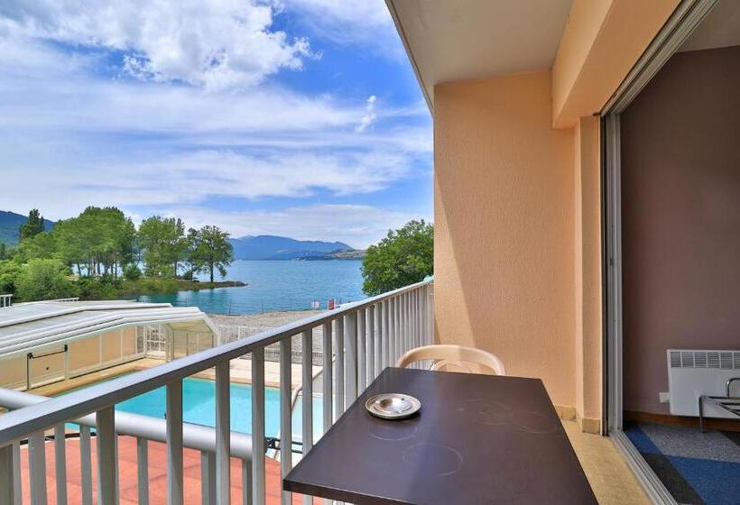 חדר סטנדרט לשלושה, Hôtel Les Flots Bleus