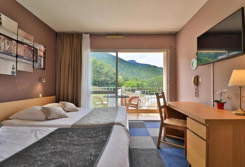 חדר סטנדרט לשלושה, Hôtel Les Flots Bleus