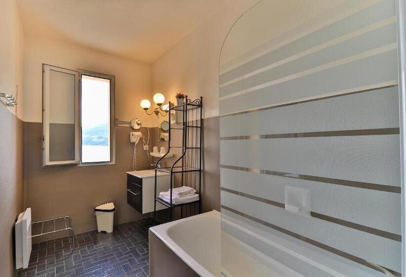 חדר סטנדרט עם מרפסת, Hôtel Les Flots Bleus