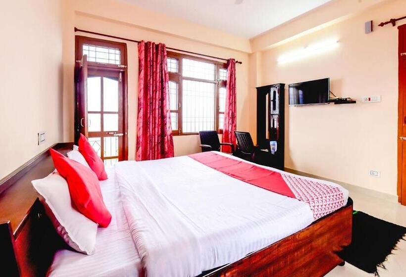 غرفة قياسية ثلاثية, Prem Homestay Cottage