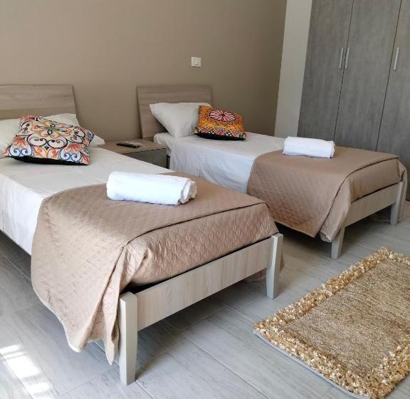 コンフォートトリプルルーム, Oasi B&b Hotel Restaurant