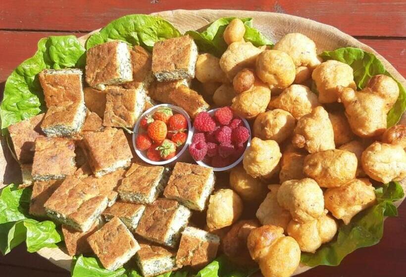 اتاق استاندارد یک تخته با سرویس بهداشتی مشترک, Kovcica Rooms