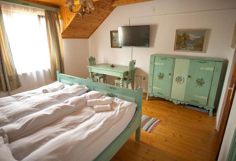 חדר משפחתי, Pensiunea Sachsenhof