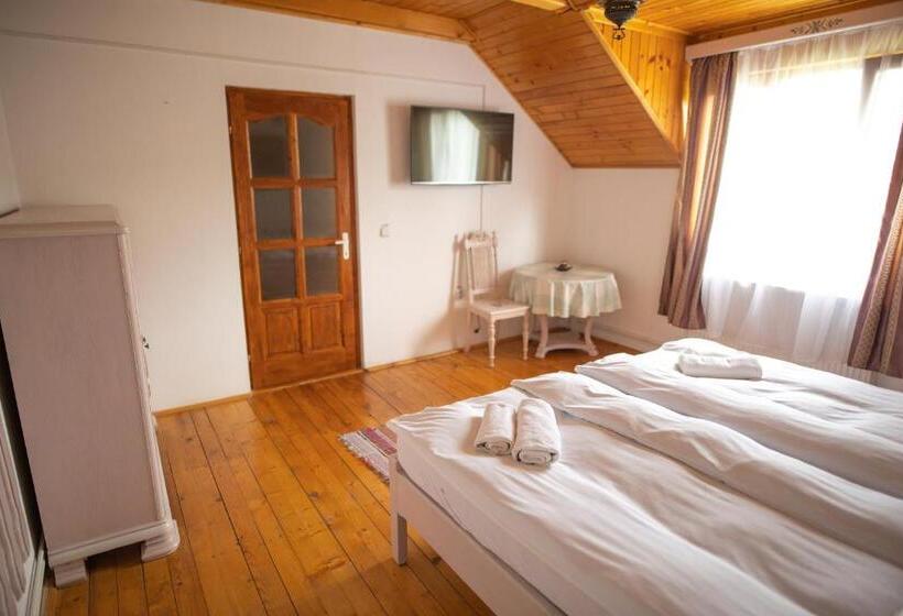 غرفة قياسية رباعية, Pensiunea Sachsenhof