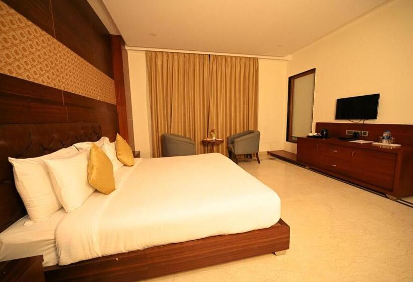 Quarto Deluxe, Clarks Safari Ranthambore