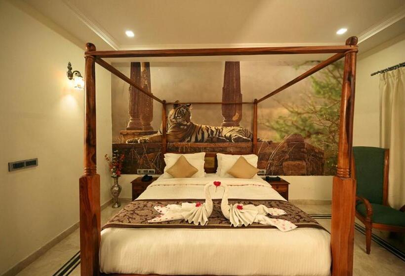 带大床的高级房间, Clarks Safari Ranthambore