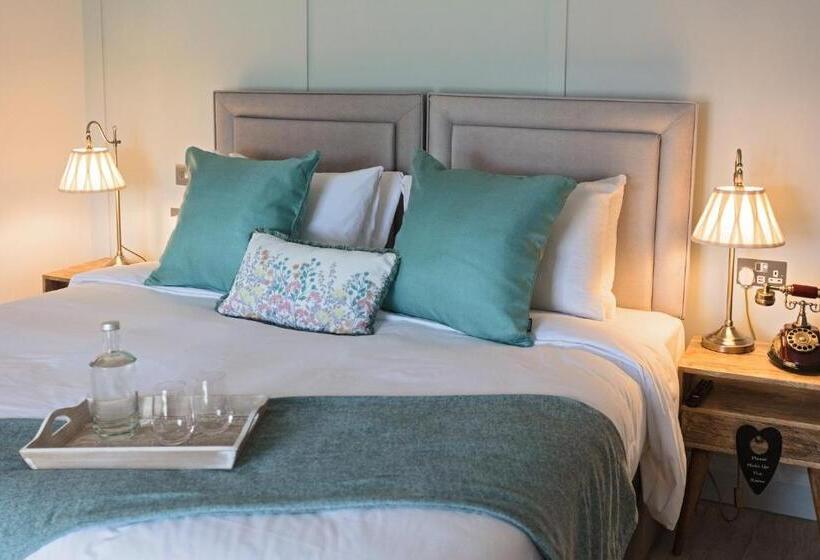 스탠다드 테라스 룸, The Ostrich Inn