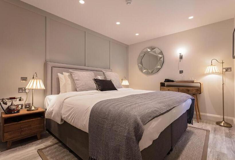 디럭스 스위트, The Ostrich Inn