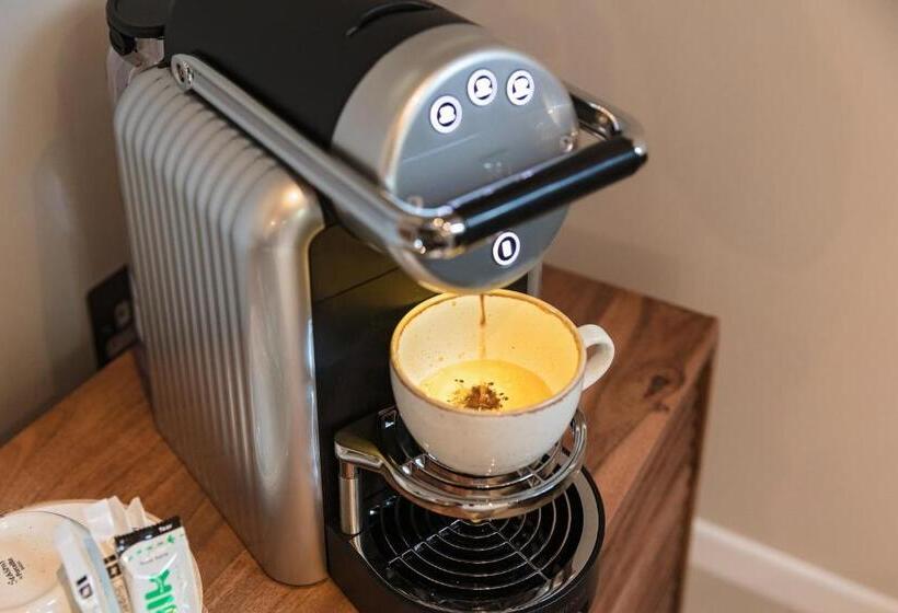 스탠다드 테라스 룸, The Ostrich Inn