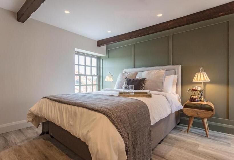 디럭스 패밀리 룸, The Ostrich Inn