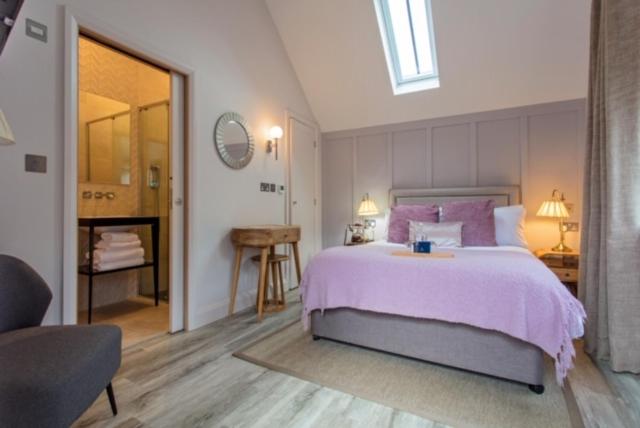 스탠다드 룸, The Ostrich Inn