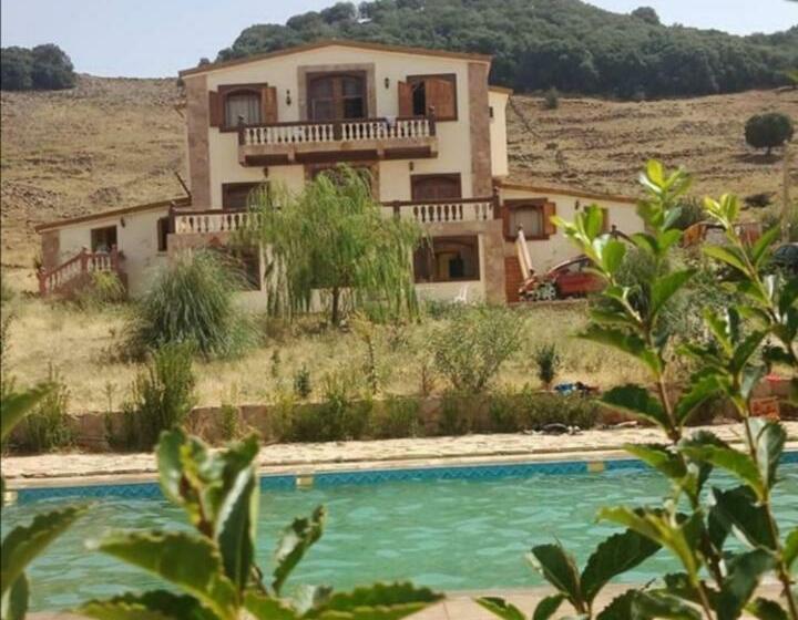 اتاق استاندارد, La Rose Blanche