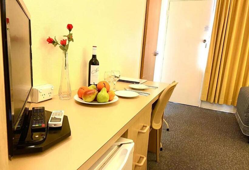 חדר קומפורט לשלושה, Gateway Motor Inn