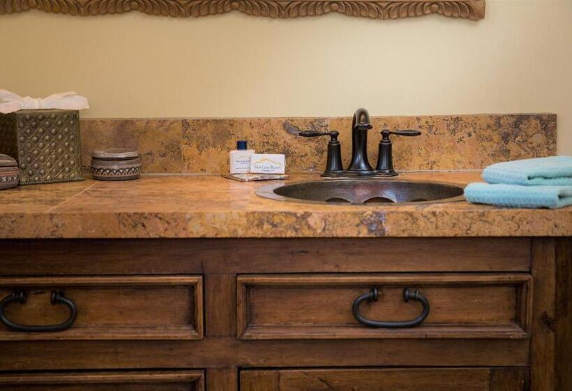 جناح مطل على البحيرة, Blue Lake Ranch