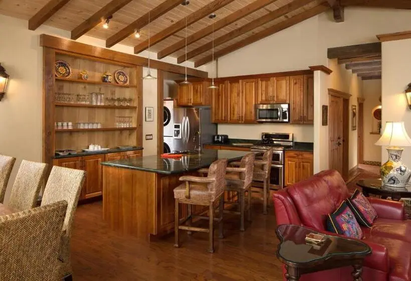２ベッドルームハウス, Blue Lake Ranch
